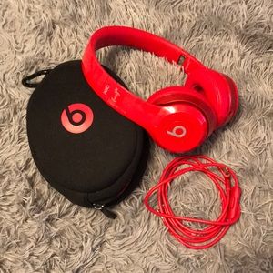 Dr. Dre Red Solo Beats